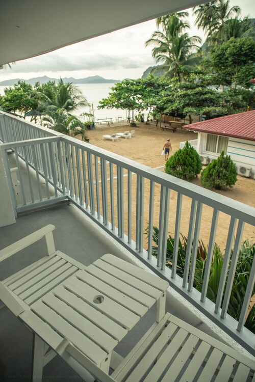 STUNNING REPUBLIC BEACH RESORT PROMO A: NO AIRFARE VIA PPS AIRPORT TRANSFERS elnido Packages