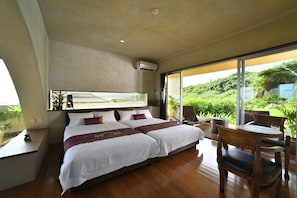 Suite, Sea View (with 2 Extra Beds) | Free WiFi