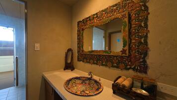 Suite, Sea View (with 2 Extra Beds) | Bathroom | Separate tub and shower, deep soaking tub, free toiletries, hair dryer