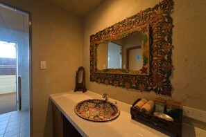 Suite, Sea View (with 2 Extra Beds) | Bathroom | Separate tub and shower, deep soaking tub, free toiletries, hair dryer