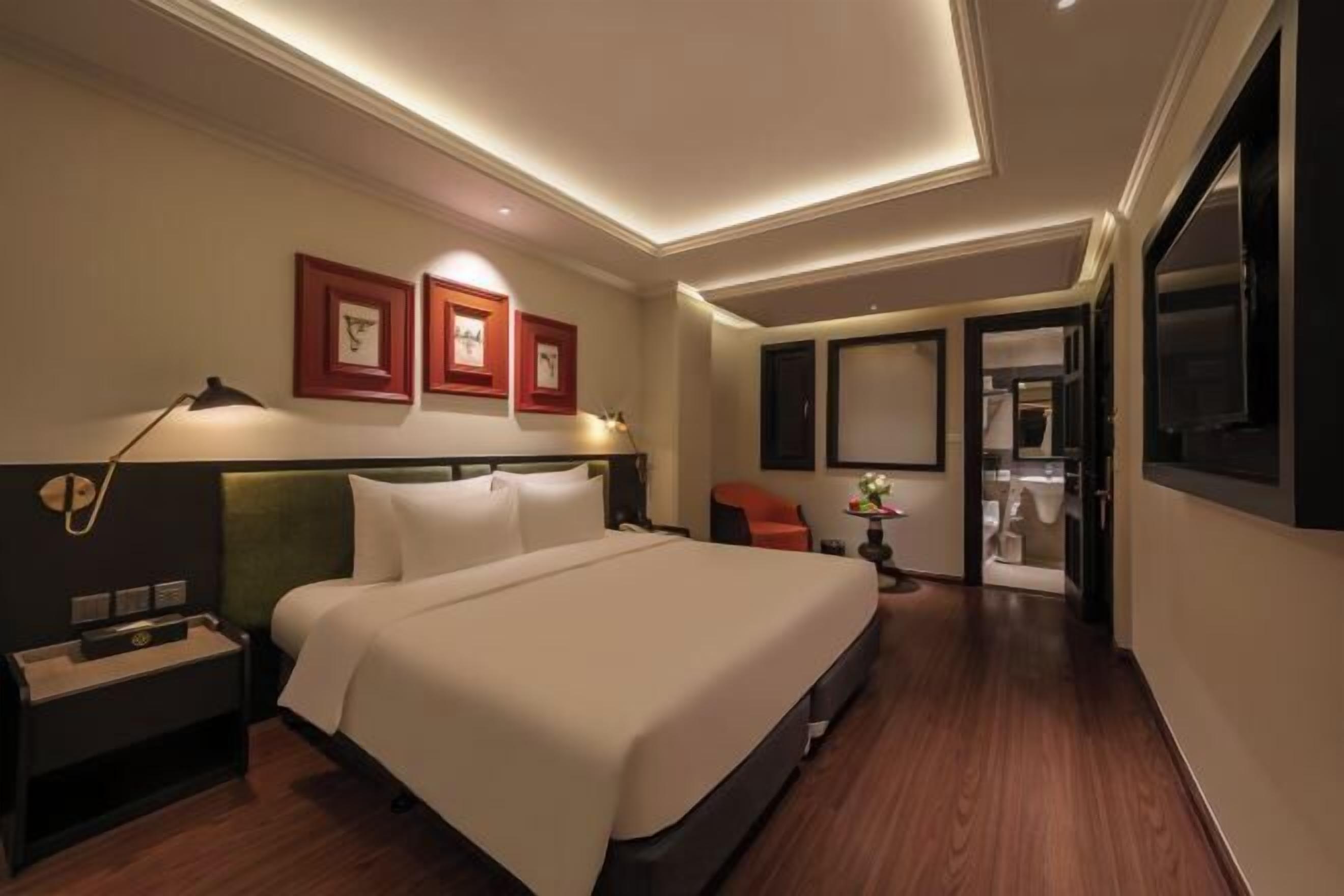 미니바, 객실 내 금고, 암막 커튼, 방음 설비