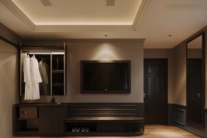 Minibar, in-room safe, blackout drapes, soundproofing