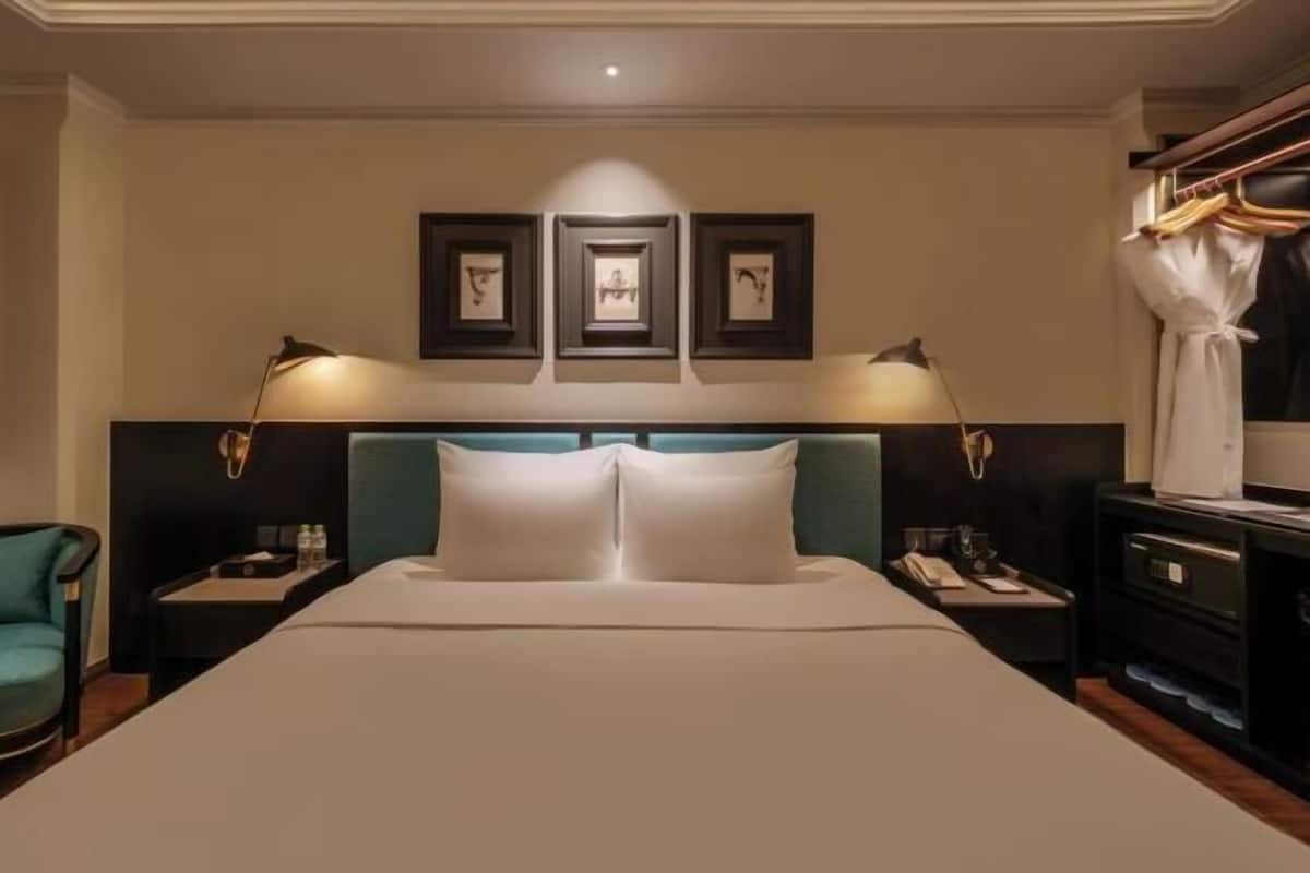 Minibar, in-room safe, blackout curtains, soundproofing