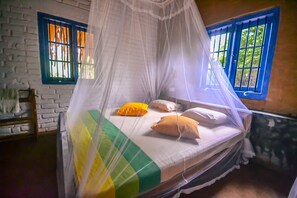 Bungalow | Una cassaforte in camera, Wi-Fi gratuito, lenzuola