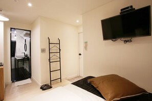 Desk, free WiFi - Kotel Sinchon (Seoul)