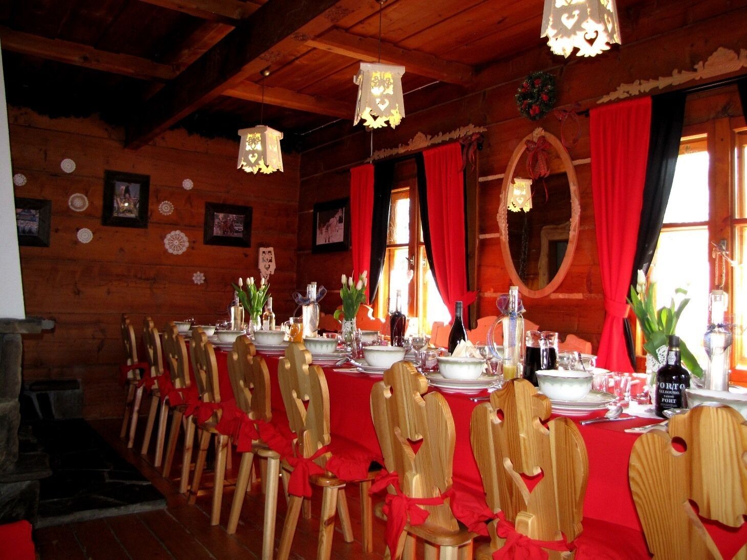 Chalet, 6 Bedrooms, Terrace, Mountain View (Number 1) | In-room dining