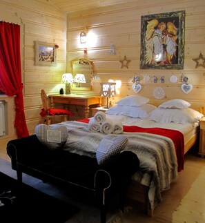 Chalet, 2 Bedrooms, Mountain View (Number 2) | Living area | Flat-screen TV, fireplace - Bajkowa Chata (Poronin)