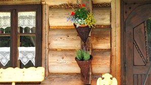 Exterior detail - Bajkowa Chata (Poronin)