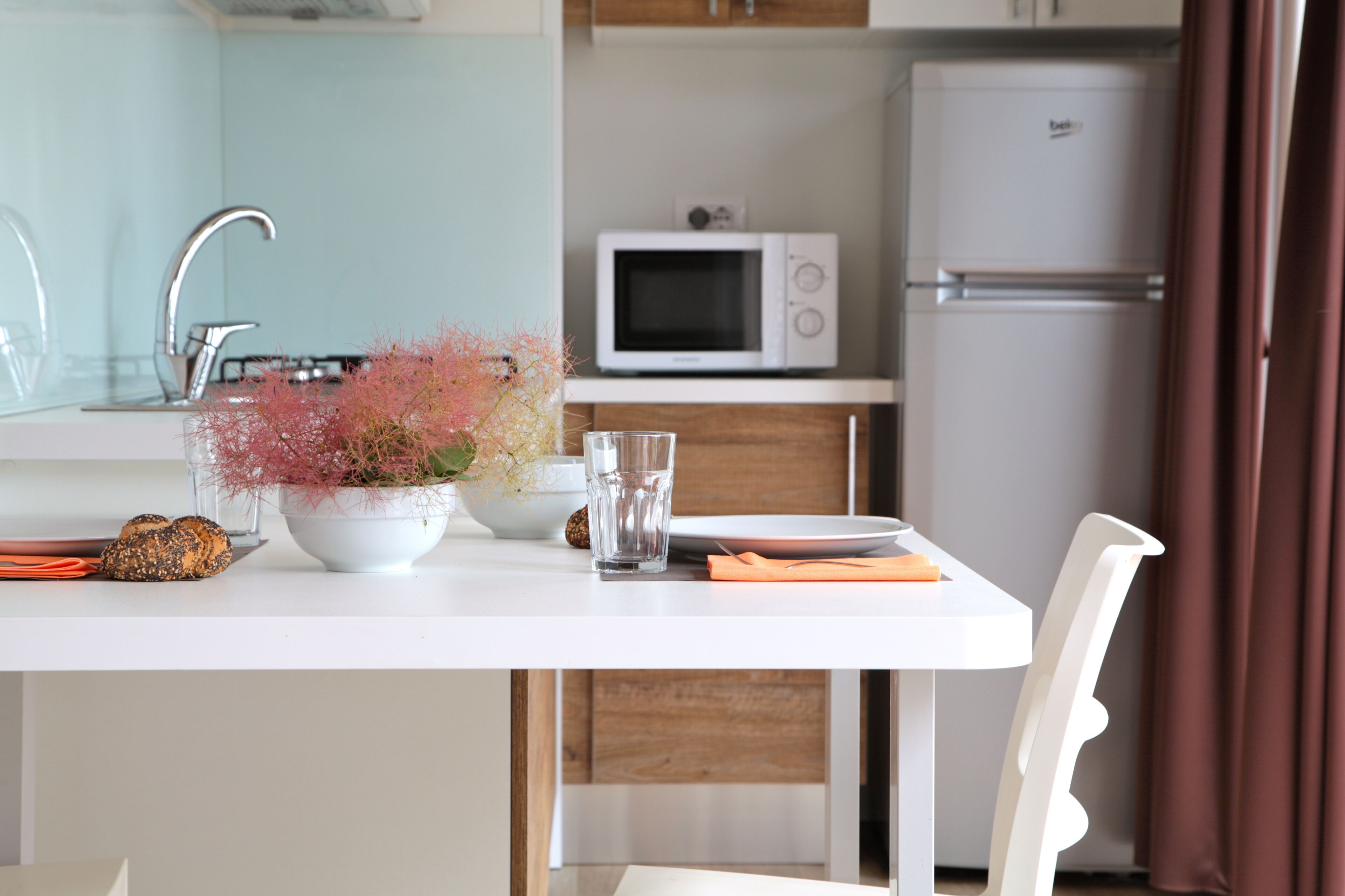 Flatskjerm-TV, fotballspill og bordtennis