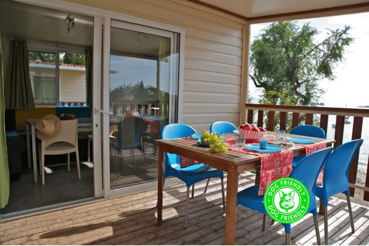 Classic Mobile Home, 2 Bedrooms, Lakeside | Teres/patio