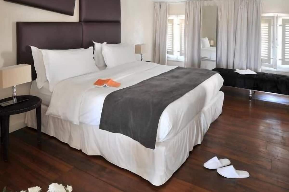 in-room safe, individually decorated, individually furnished, desk