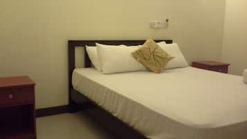 Departamento Deluxe, 3 habitaciones, con acceso para personas discapacitadas, vista al océano | 3 habitaciones, tabla de planchar con plancha y wifi gratis