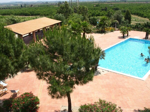 Seasonal outdoor pool
