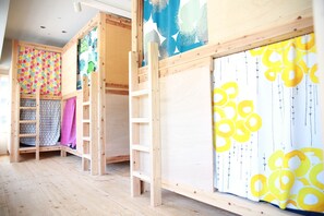 共用宿舍, 僅限女士 (16 People) | 免費 Wi-Fi、床單