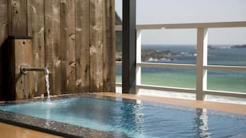 Couples treatment rooms, body treatments, aromatherapy, body scrubs