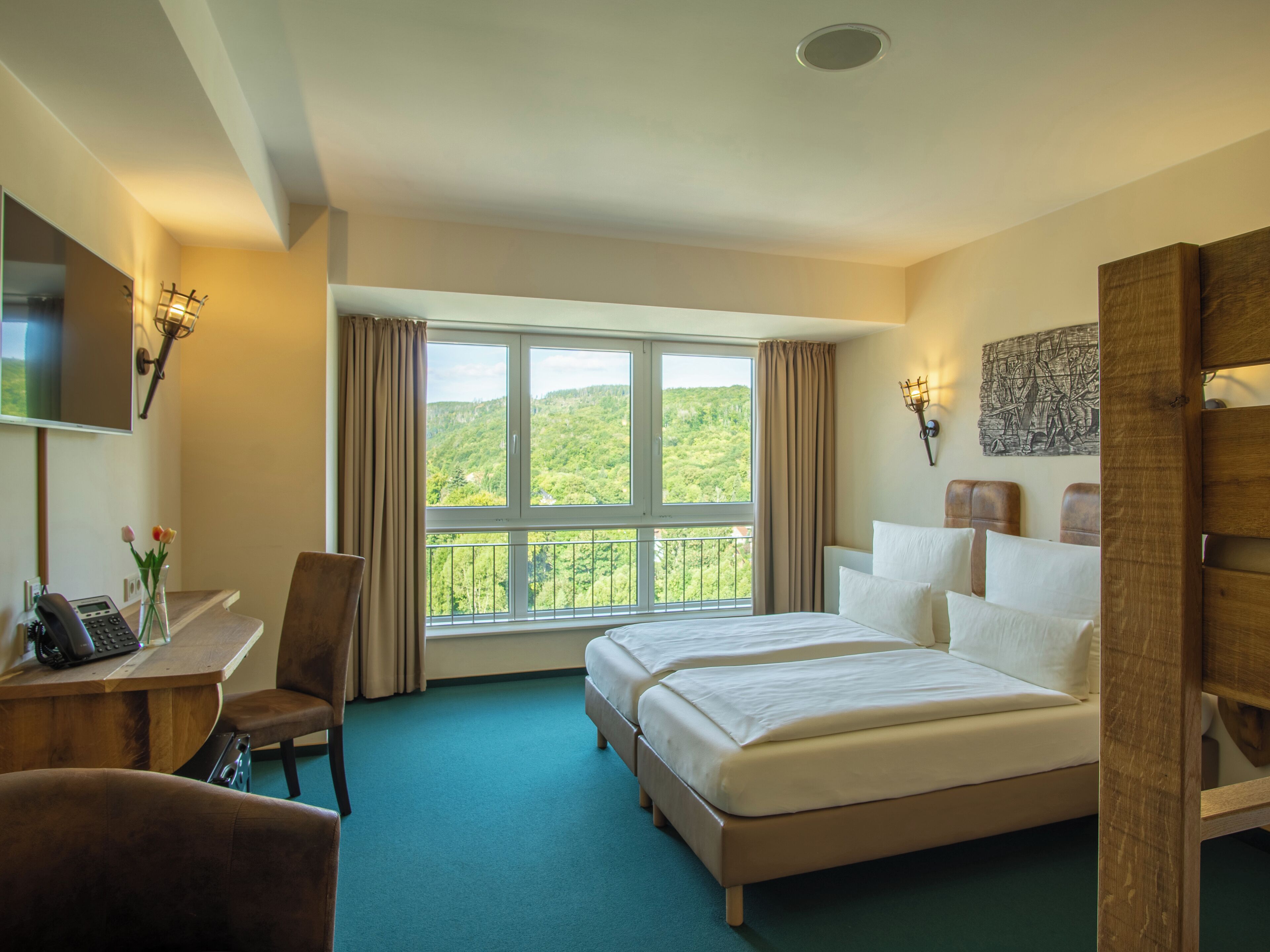 Familien-Vierbettzimmer | Allergikerbettwaren, kostenlose Minibar, Zimmersafe