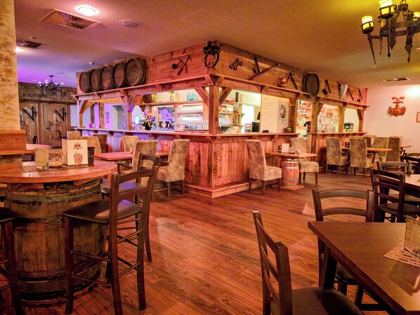 3 bars/lounges - Hasseröder Burghotel (Wernigerode)