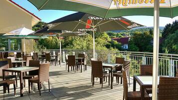 Sundeck