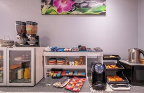 Tägliches kontinentales Frühstück gegen Gebühr