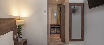 Hotel La Perle Montparnasse