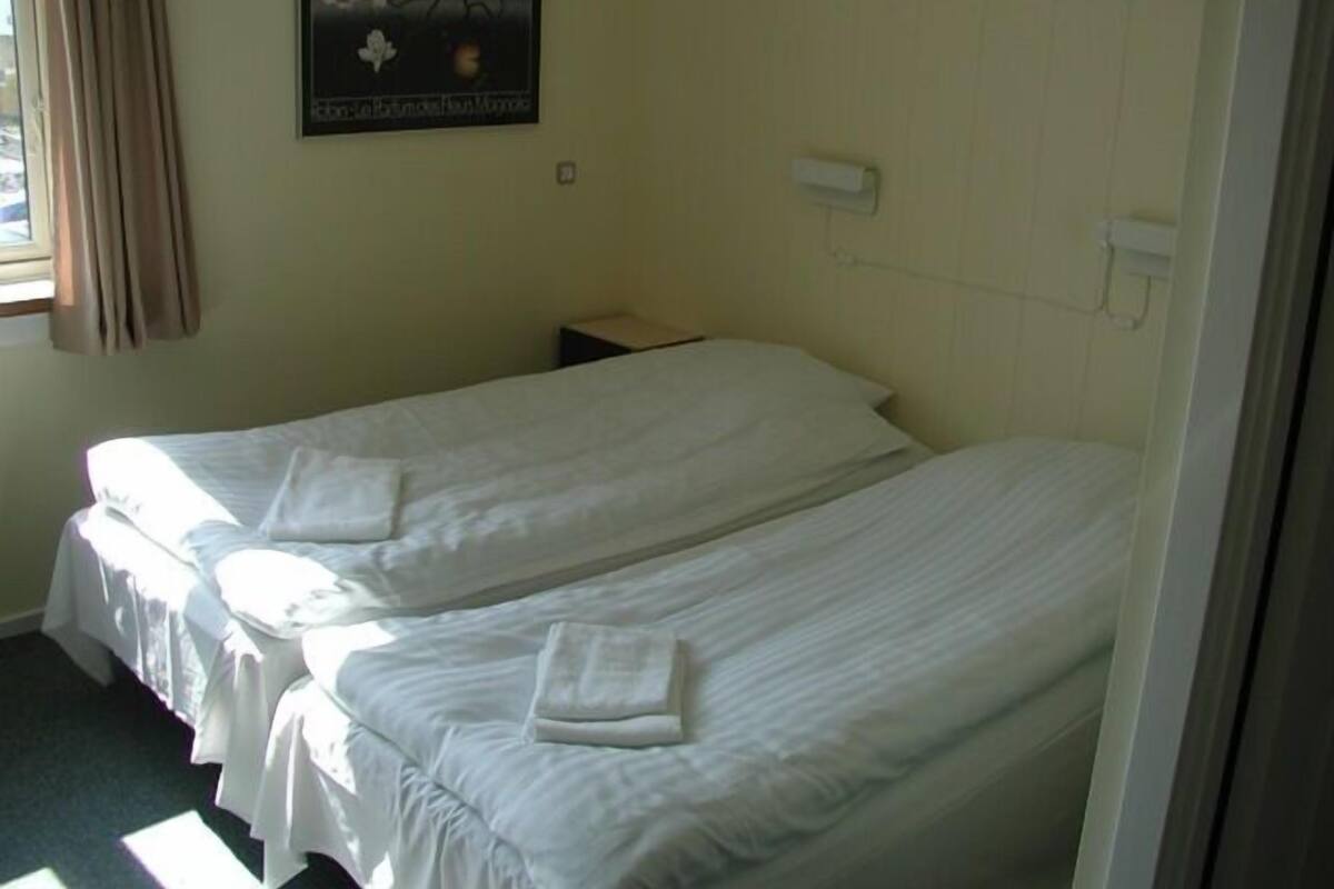 Kamar Double, kamar mandi pribadi | Meja kerja, setrika/meja setrika, dan tempat tidur bayi (biaya tambahan)