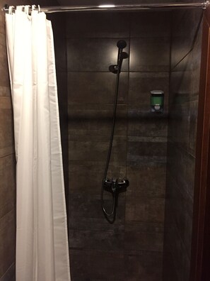Chambre Double Standard | Salle de bain
