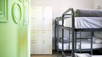 Slaapzaal, alleen voor vrouwen, privébadkamer | Gratis wifi