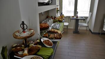 Daily continental breakfast for a fee