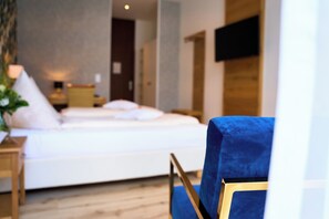 ห้องดับเบิล | ตู้นิรภัยในห้องพัก, โต๊ะทำงาน, Wi-Fi ฟรี, ผ้าปูที่นอน