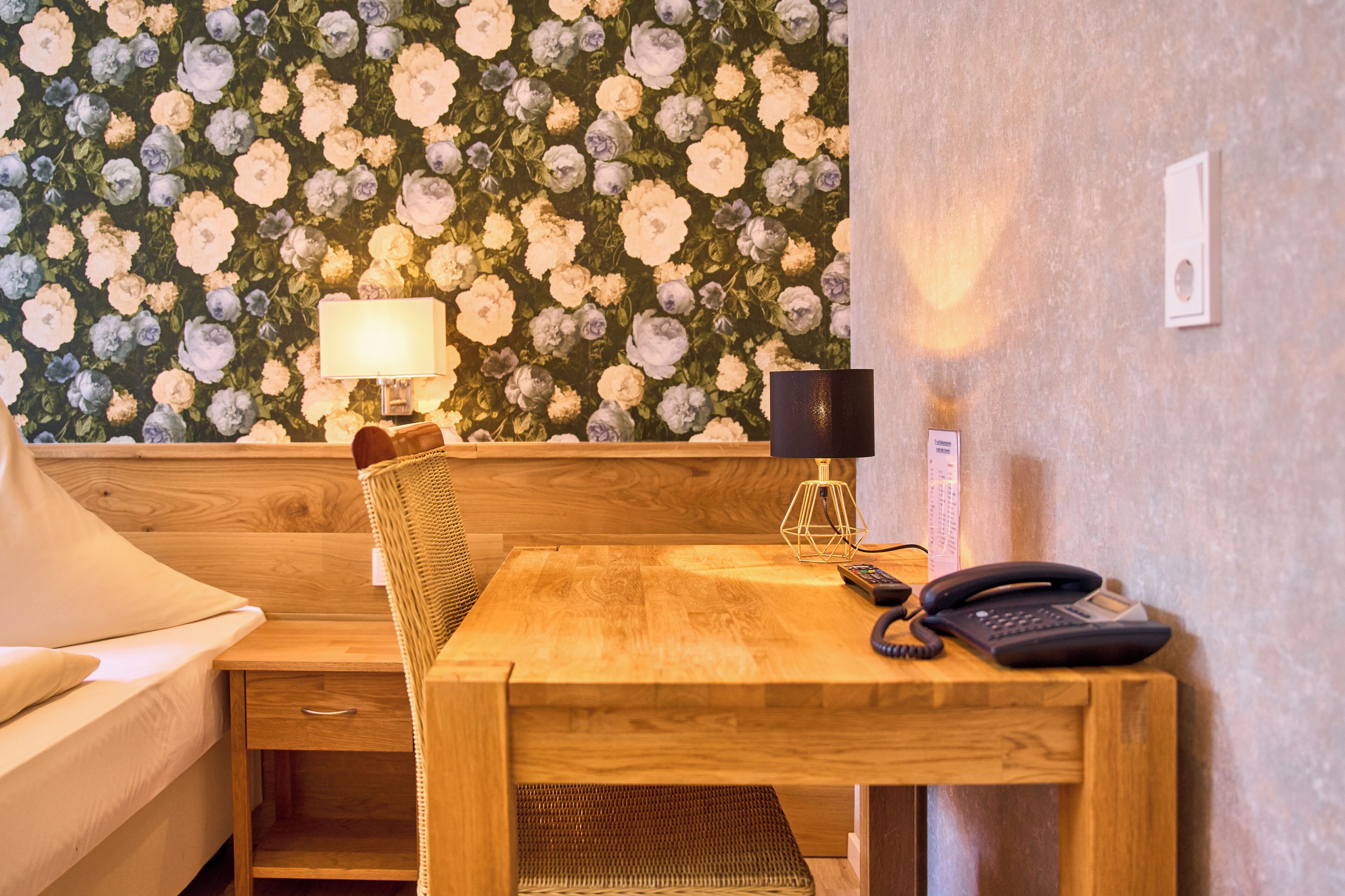 double room | in-room safe, desk, free wifi, bed sheets