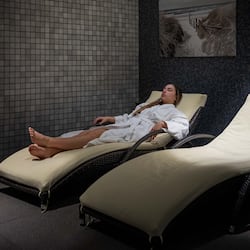 Couples treatment rooms, body treatments, aromatherapy
