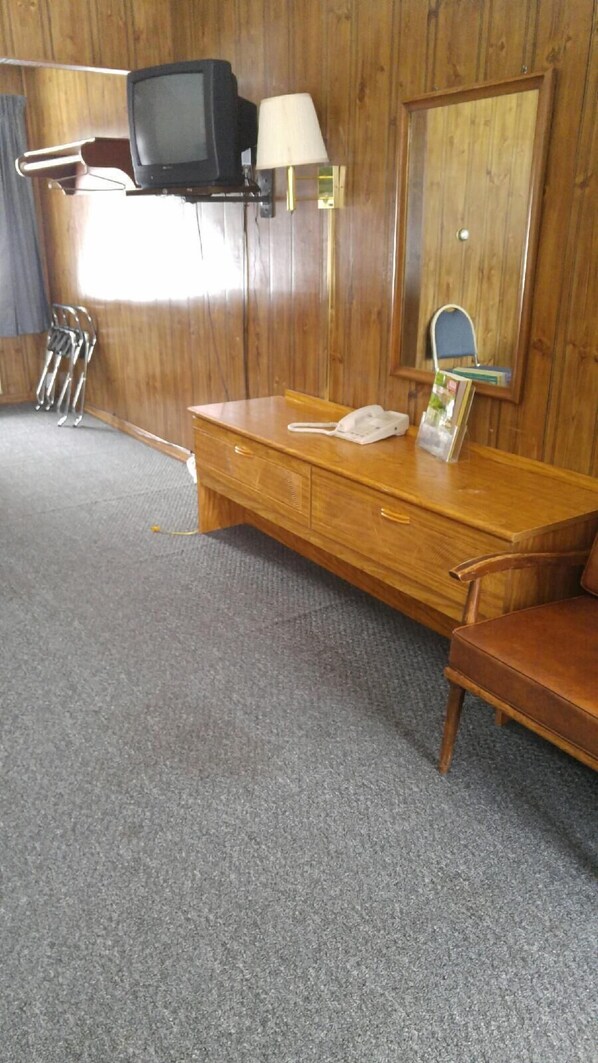 أسرّة أطفال/رضّع (مجانًا) وأسرّة قابلة للطي وواي فاي مجانًا