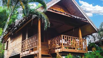 Schreibtisch, VerdunkelungsvorhÀnge, kostenloses WLAN, BettwÀsche