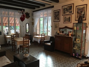 Lounge - Auberge des Gorges du Loup (Tourrettes-sur-Loup)