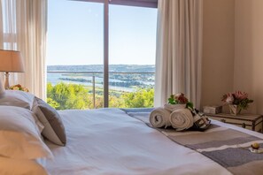 Keursee 4  | Premium bedding, memory-foam beds, individually furnished - Alkantmooi Private Nature Reserve Keursee Units (Plettenberg Bay)