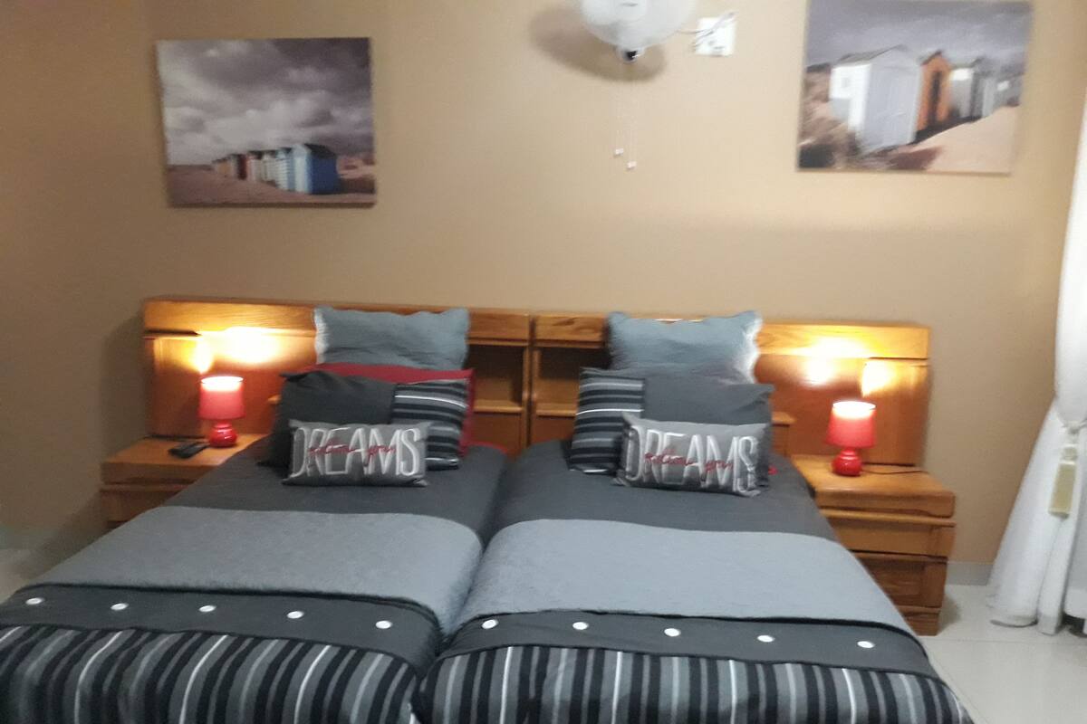 Chambre Confort Double ou avec lits jumeaux, 2 lits une place