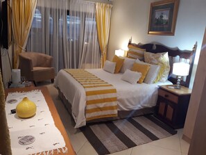 Chambre Double Deluxe, 1 grand lit, salle de bains commune, vue océan