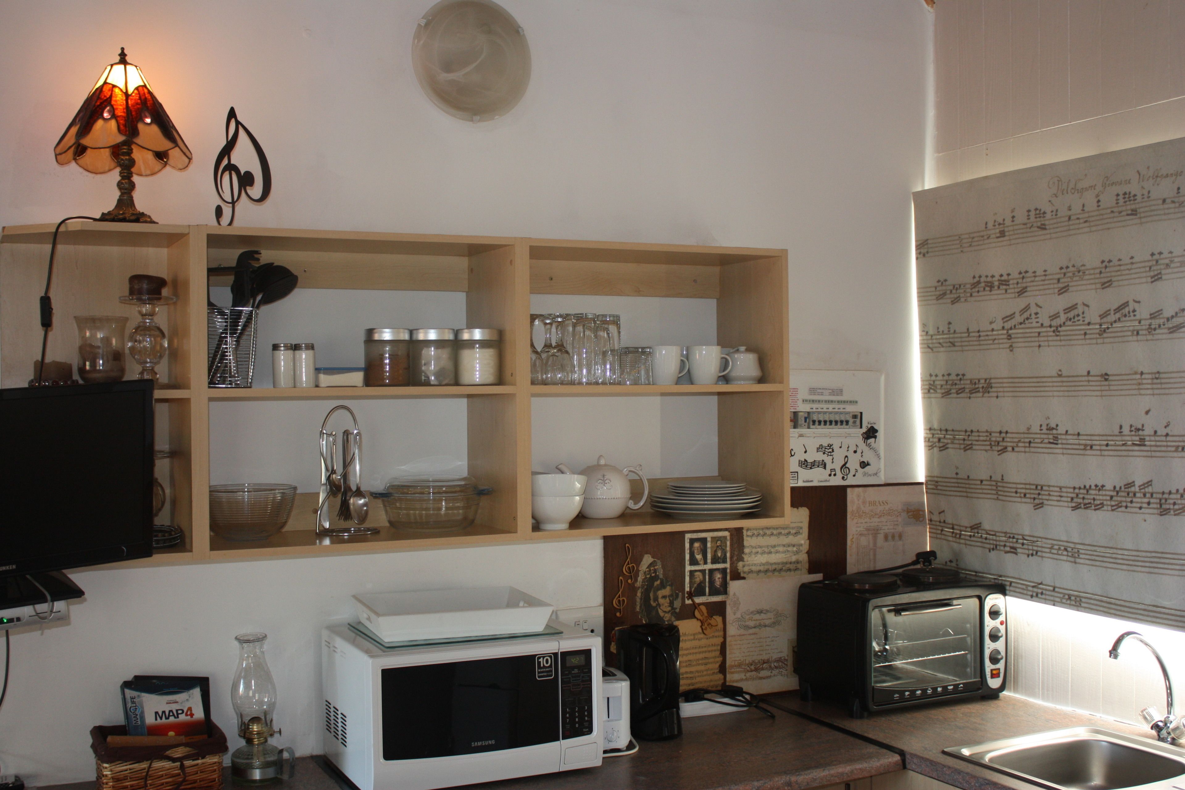 schemeselfcatering units - sleep 4  | private kitchen | microwave, coffee/tea maker, electric kettle, toaster