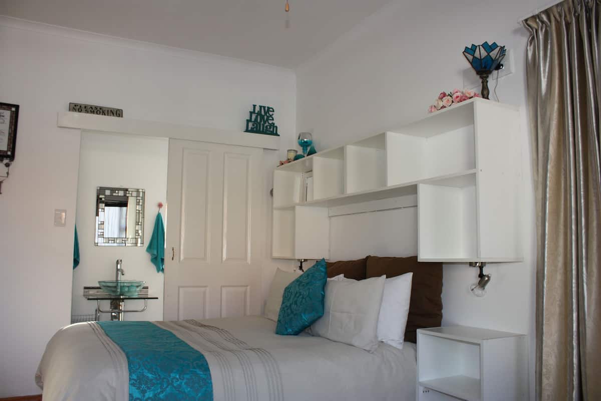 Overnight Units NO VIEW - Sleep 2