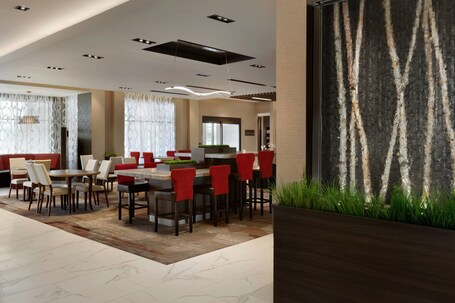 Courtyard by Marriott Toronto Mississauga West - Image 19