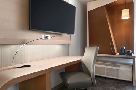 Courtyard by Marriott Toronto Mississauga West - Image 25