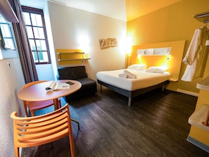Cunas gratuitas, wifi gratis y ropa de cama