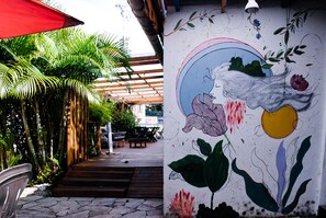 Courtyard - World Hostel (Florianópolis)