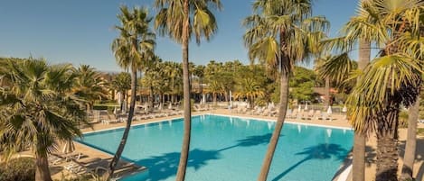 Piscine extérieure