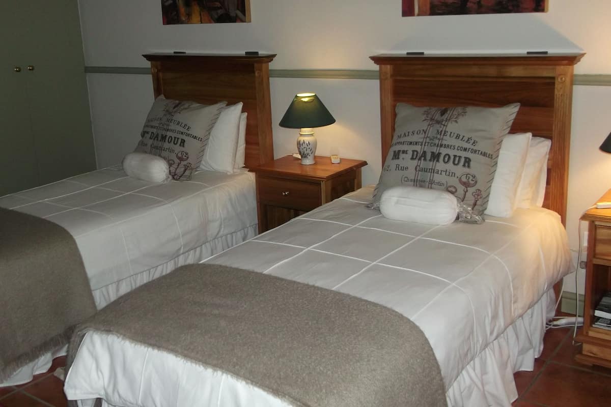 Premium bedding, in-room safe, desk, free WiFi