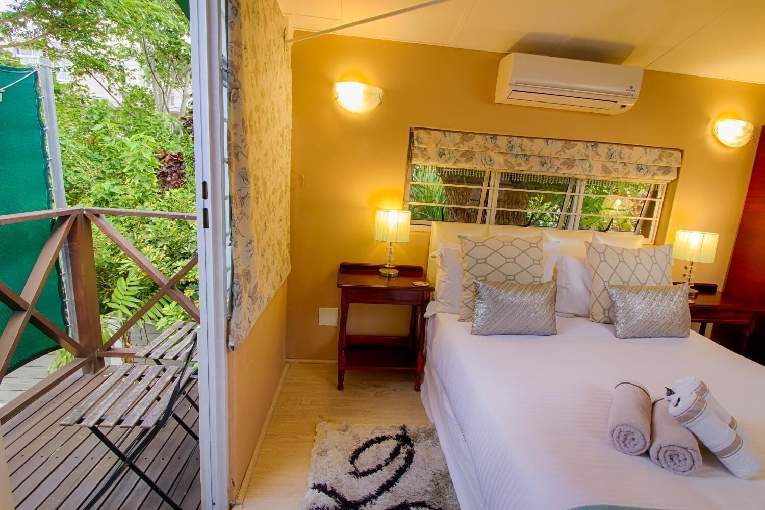 In-room safe, iron/ironing board, WiFi