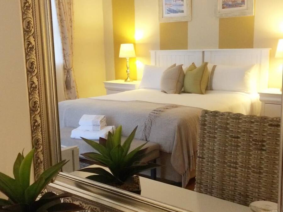 Zimmersafe, Bügeleisen/Bügelbrett, WLAN