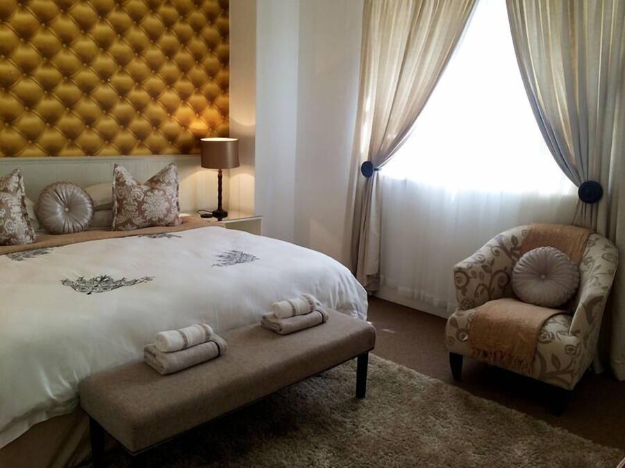 Suite Superior, 1 camera da letto | Una cassaforte in camera, ferro/asse da stiro, Wi-Fi (a pagamento)