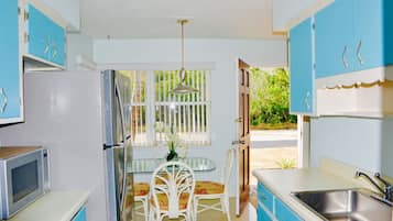 Microwave, oven, stovetop, coffee/tea maker