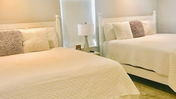 Individually furnished, blackout curtains, iron/ironing board, free WiFi